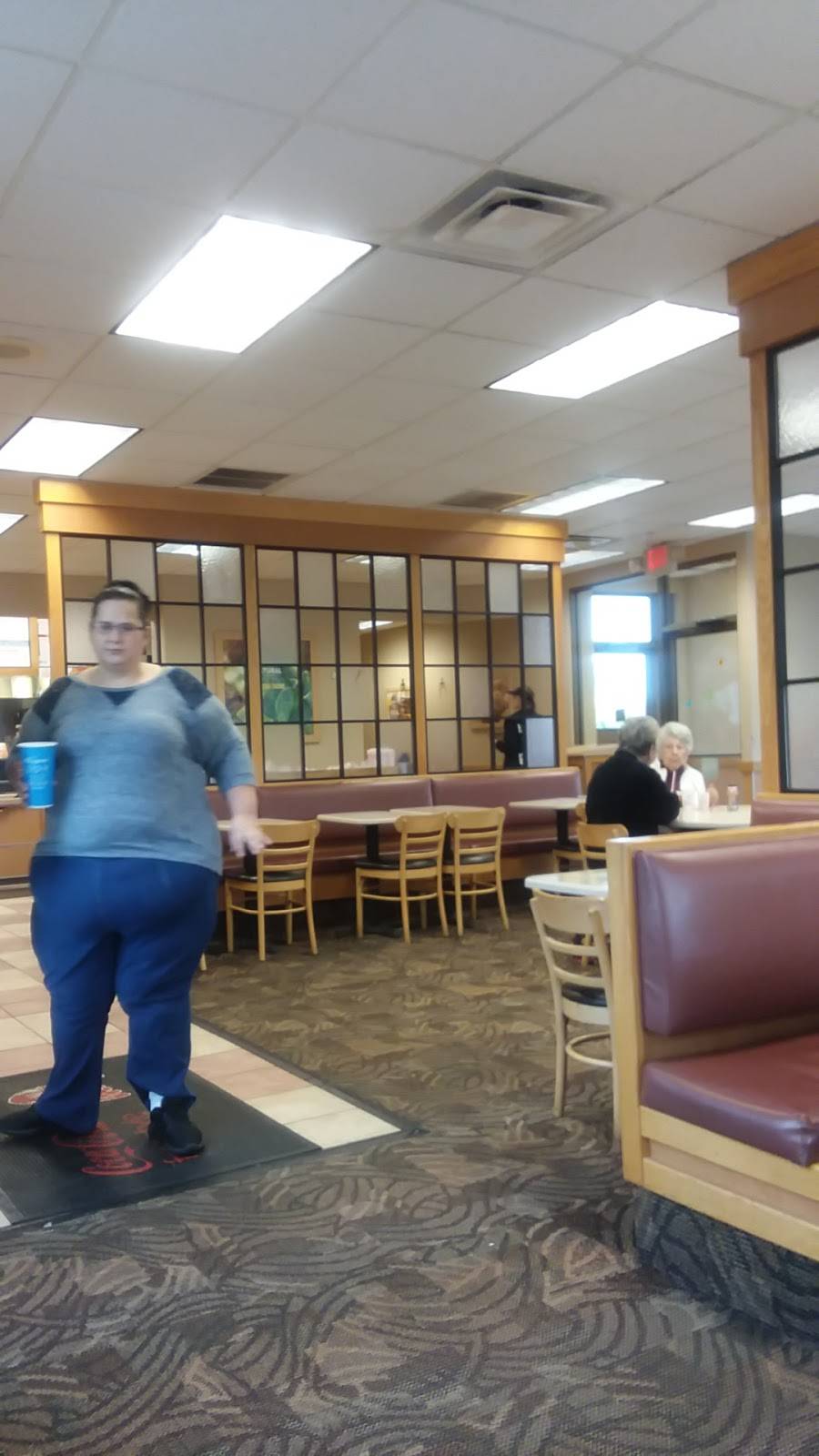 Wendys | restaurant | 2880 IN-37, Mitchell, IN 47446, USA | 8128491398 OR +1 812-849-1398