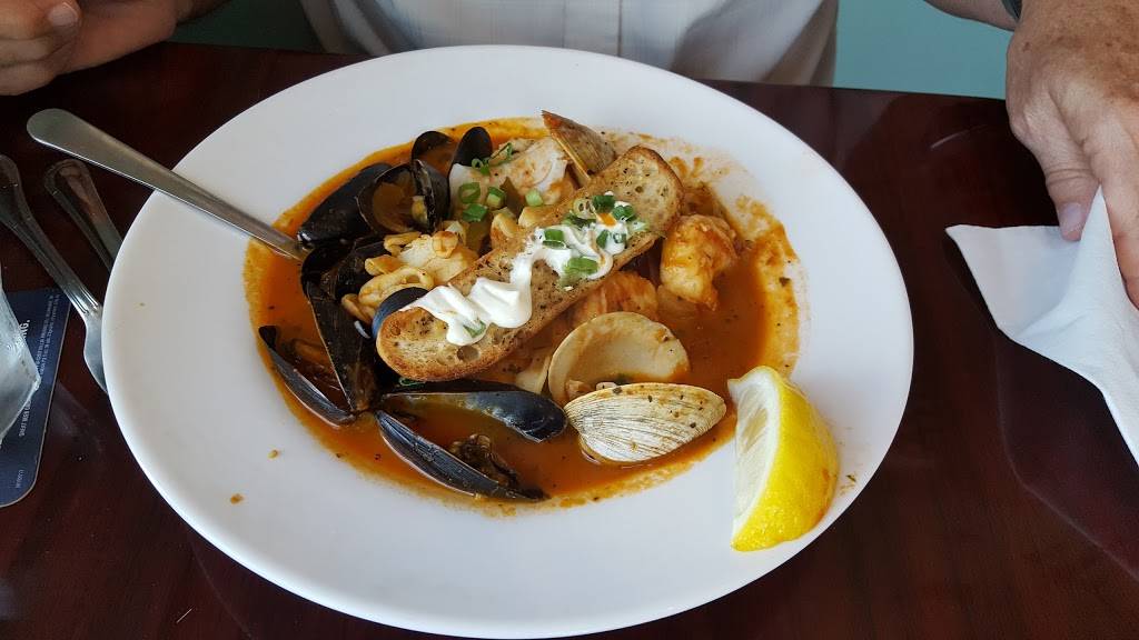 Dog Watch Cafe | restaurant | 194 Water St, Stonington, CT 06378, USA | 8604154510 OR +1 860-415-4510