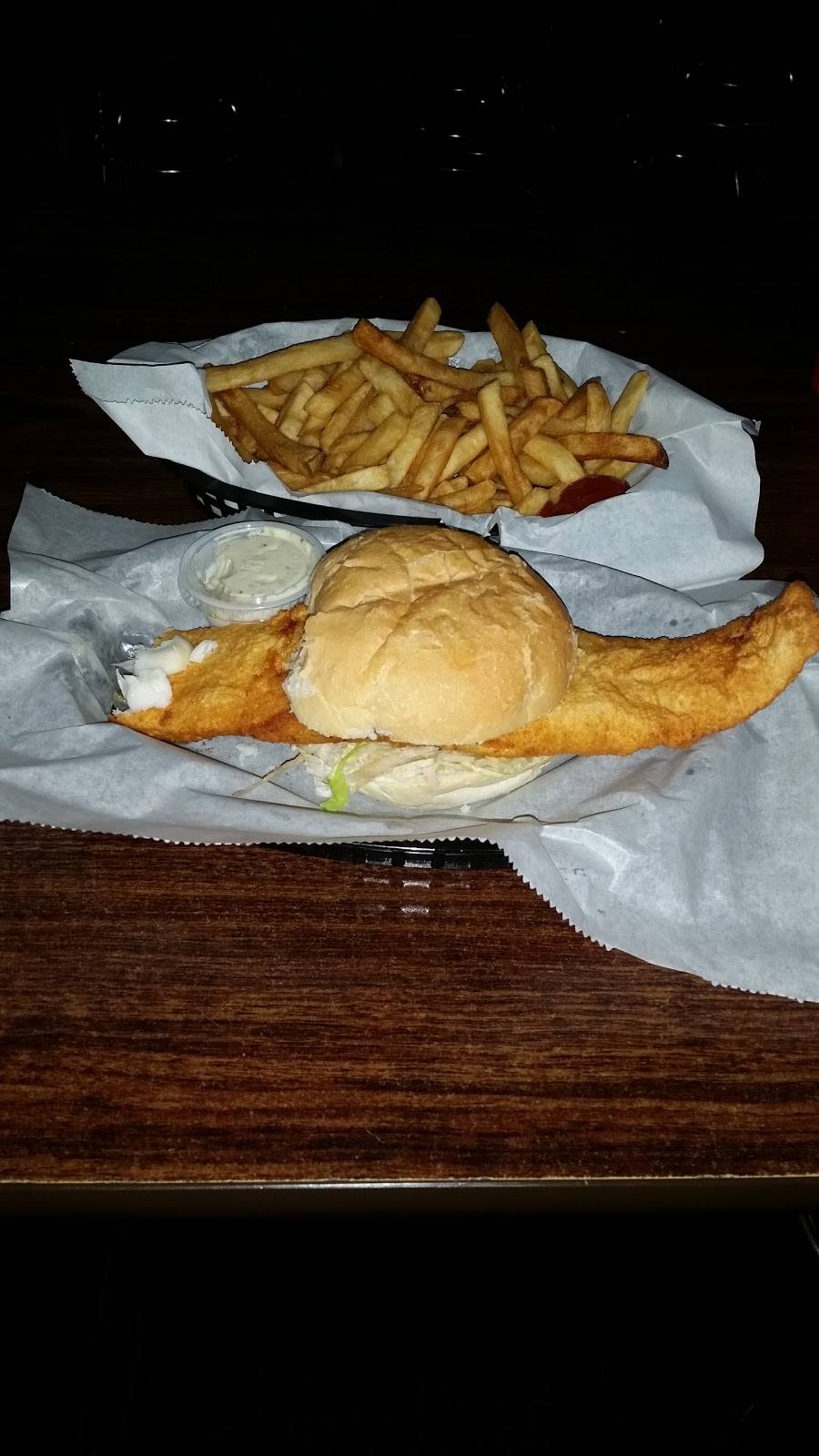 Tramps | restaurant | 412 Greentree Rd, Pittsburgh, PA 15220, USA | 4129217194 OR +1 412-921-7194