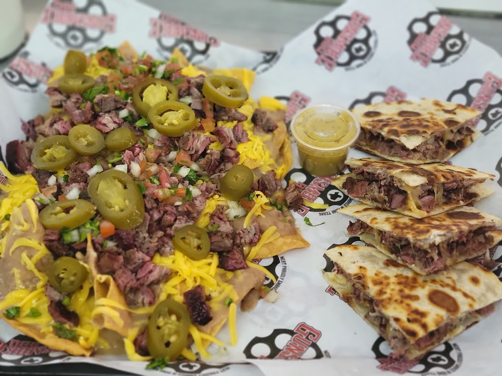 Gunsmoke BBQ | restaurant | 21 Rancho Nuevo St, Roma, TX 78584, USA | 9563527633 OR +1 956-352-7633