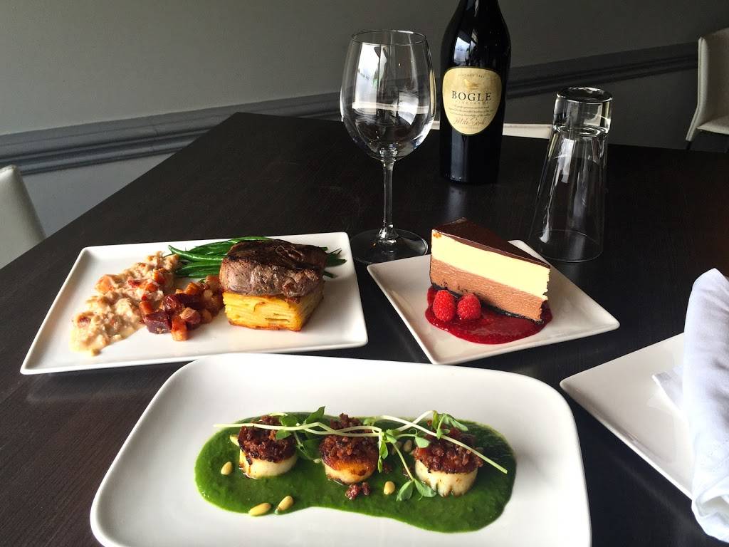 Days on Front | restaurant | 730 Front Rd, Kingston, ON K7M 6P7, Canada | 6137669000 OR +1 613-766-9000