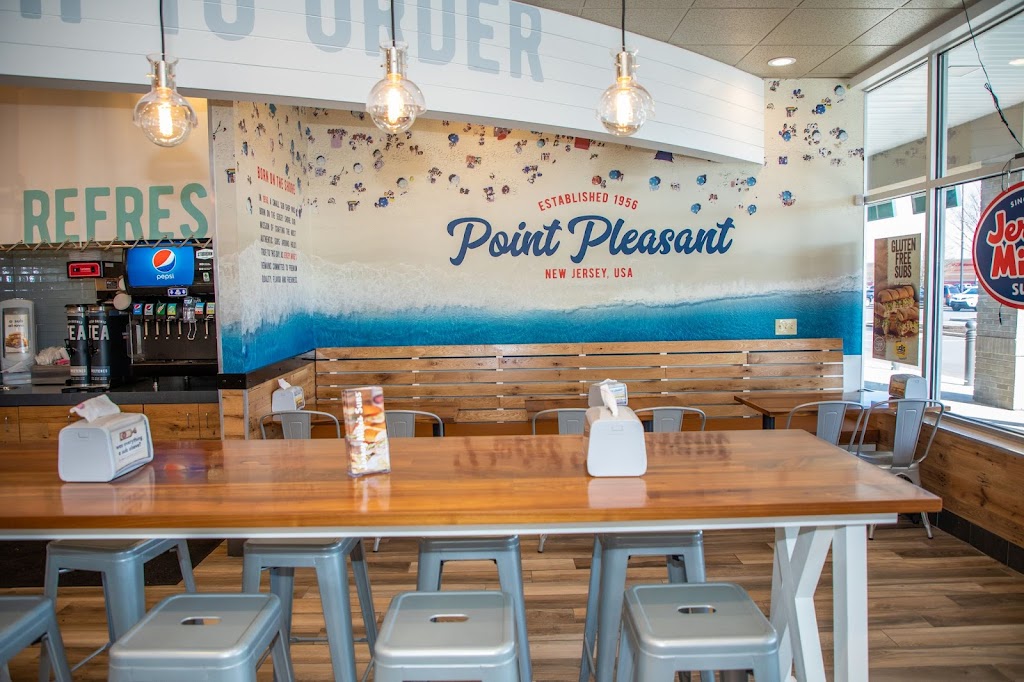 Jersey Mike’s | restaurant | 901 Wolcott St, Waterbury, CT 06705, USA | 2037216060 OR +1 203-721-6060