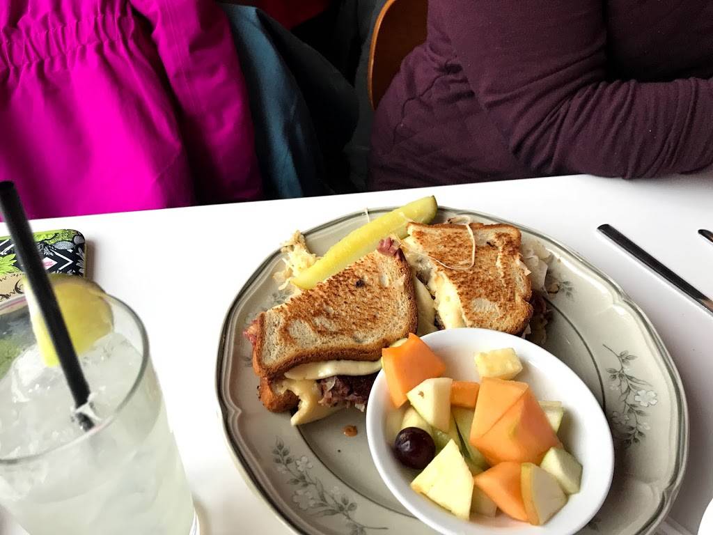 Oasis Cafe | cafe | 806 Main St S, Stillwater, MN 55082, USA | 6514390928 OR +1 651-439-0928