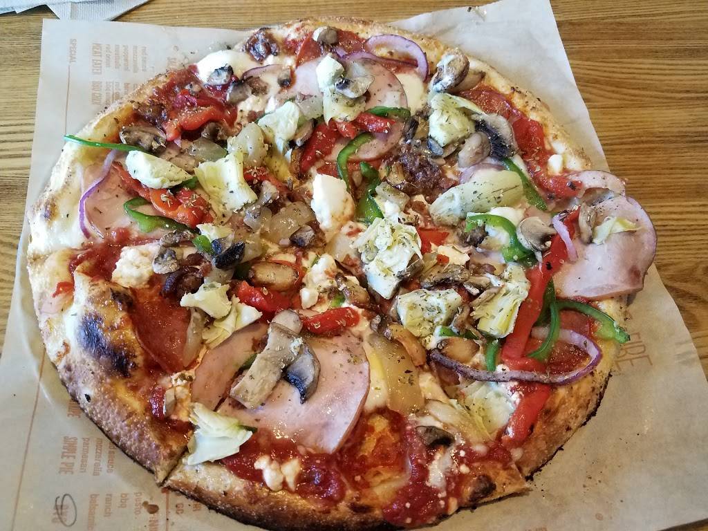 Blaze Pizza | meal takeaway | 26401 Novi Rd, Novi, MI 48375, USA | 2482780953 OR +1 248-278-0953