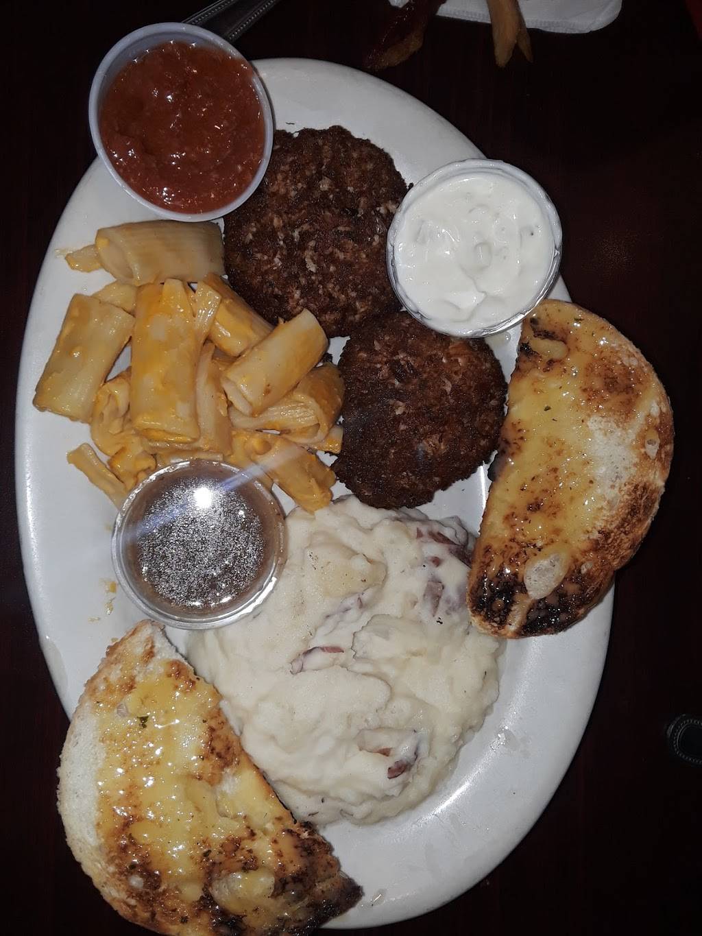 Bulls Eye Bar & Restaurant | restaurant | 3734 Kirkwood Hwy, Wilmington, DE 19808, USA | 3026336557 OR +1 302-633-6557