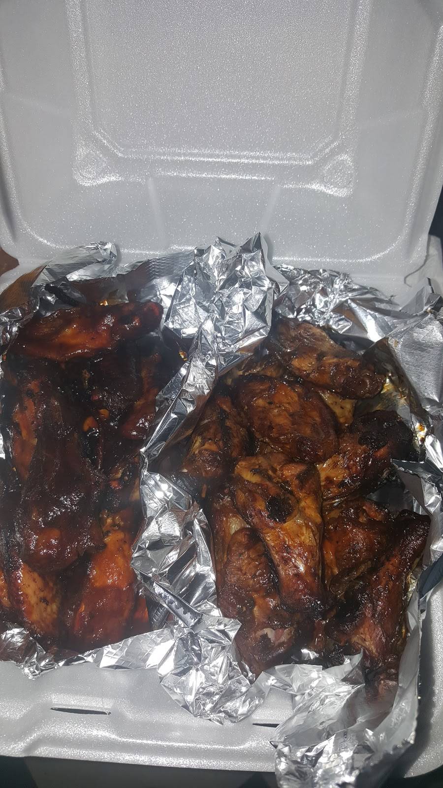 Armour Bbq And Catering | restaurant | 954 W Hwy 11E, New Market, TN 37820, USA | 8653887372 OR +1 865-388-7372