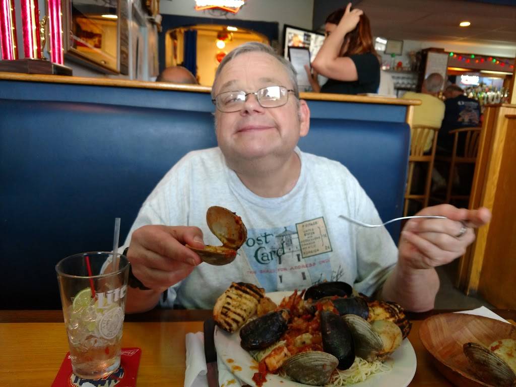 JCs Sports Bar & Grill | restaurant | 330 Howe Ave, Shelton, CT 06484, USA | 2039245821 OR +1 203-924-5821