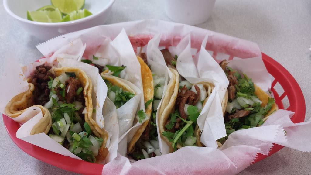 Los Comales | restaurant | 2110 W Lake St, Melrose Park, IL 60160, USA | 7083458500 OR +1 708-345-8500