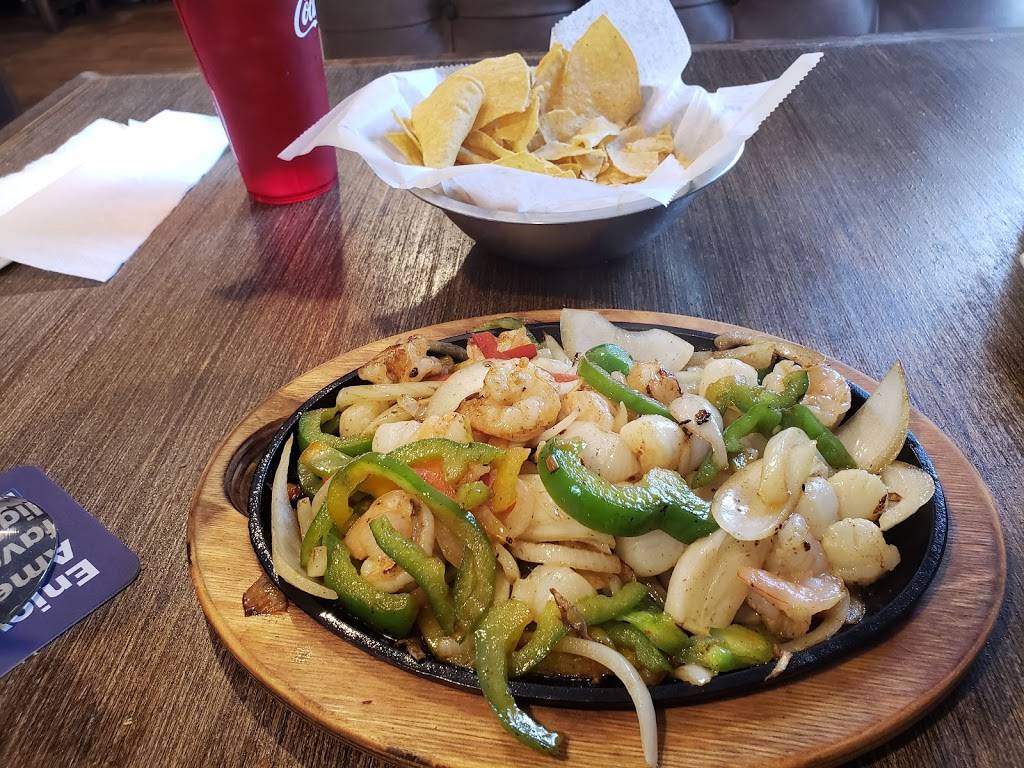 Agave Mexican Grill | restaurant | 1430 Ribaut Rd, Port Royal, SC 29935, USA | 8433790232 OR +1 843-379-0232