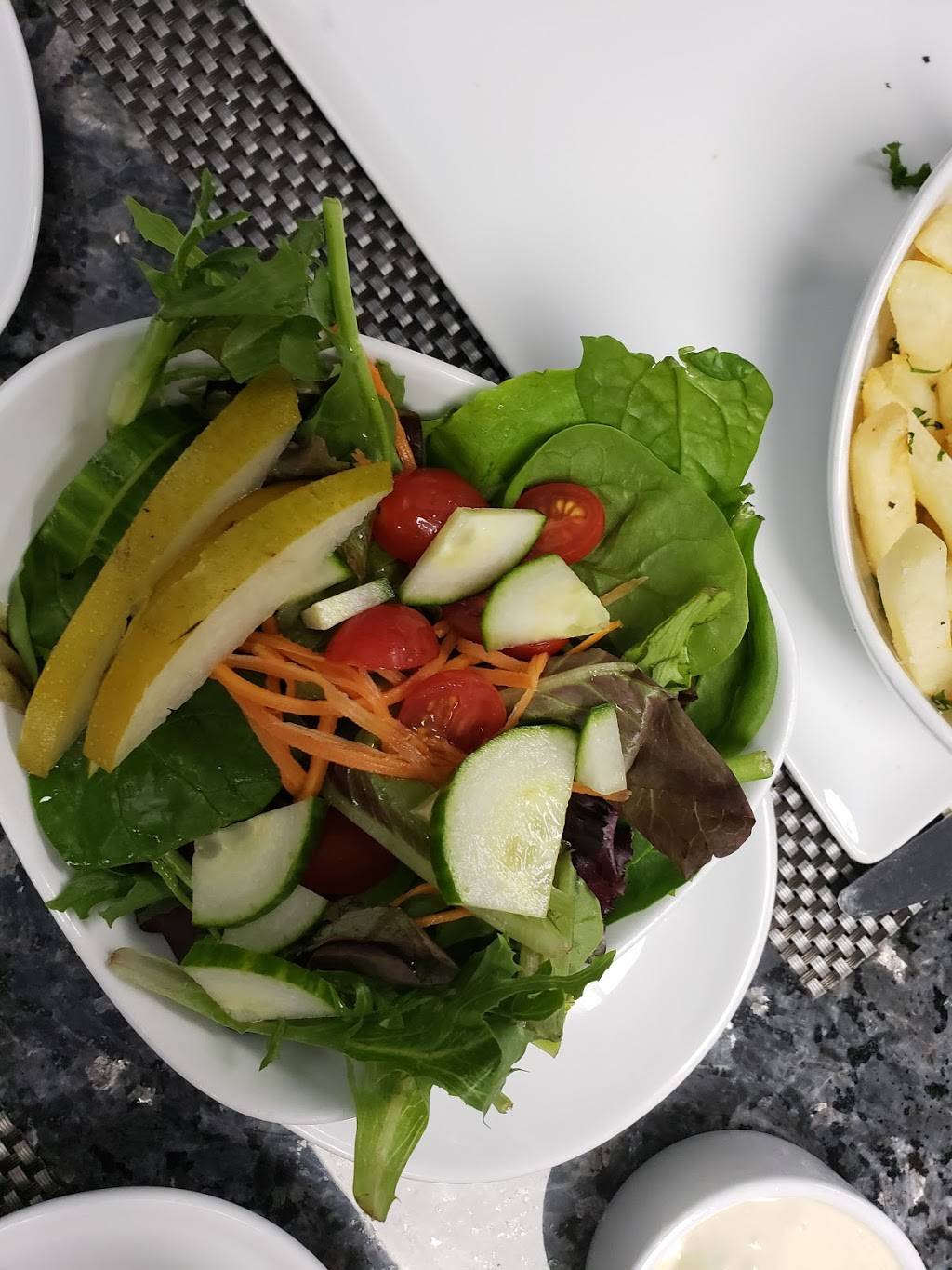 Blue Waters Restaurants | restaurant | 6349 Old Branch Ave, Temple Hills, MD 20748, USA | 3014491600 OR +1 301-449-1600