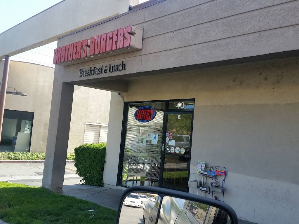 Brothers Burgers | restaurant | 20655 Soledad Canyon Rd, Santa Clarita, CA 91351, USA | 6612999278 OR +1 661-299-9278