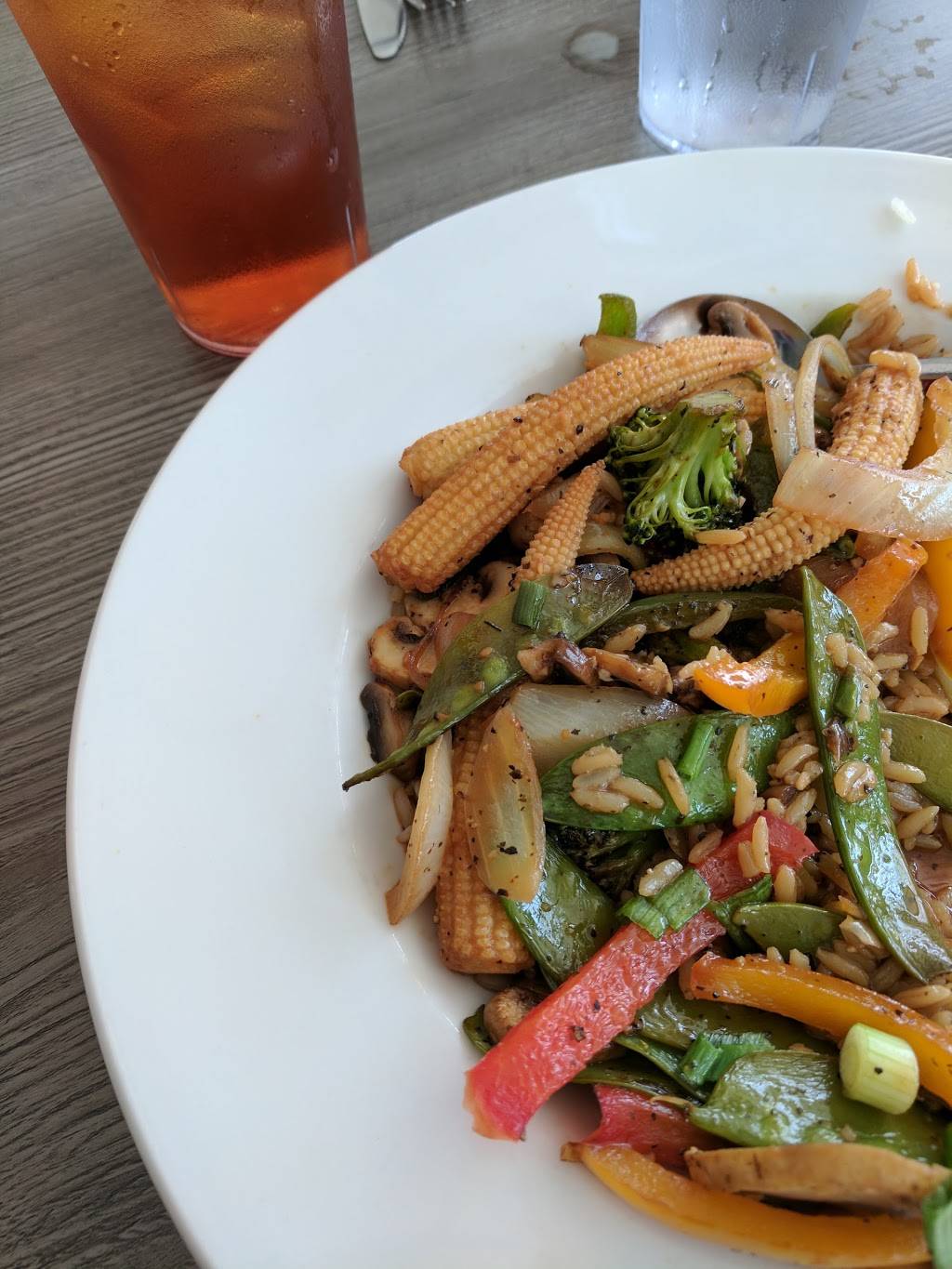 Abbey Road Pub & Restaurant | restaurant | 203 22nd St, Virginia Beach, VA 23451, USA | 7574256330 OR +1 757-425-6330