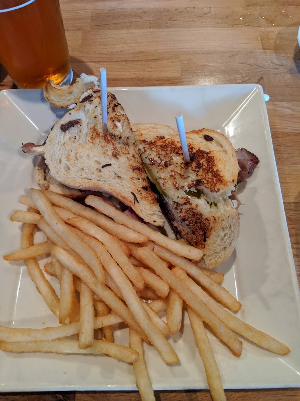 Woodys Moreno Valley | restaurant | 23060 Alessandro Blvd, Moreno Valley, CA 92553, USA | 9514099088 OR +1 951-409-9088