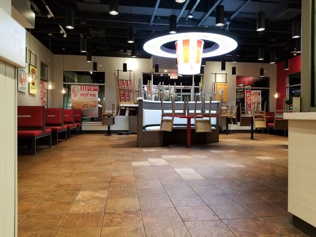 KFC | restaurant | 14201 W 7 Mile Rd, Detroit, MI 48235, USA | 3138610645 OR +1 313-861-0645