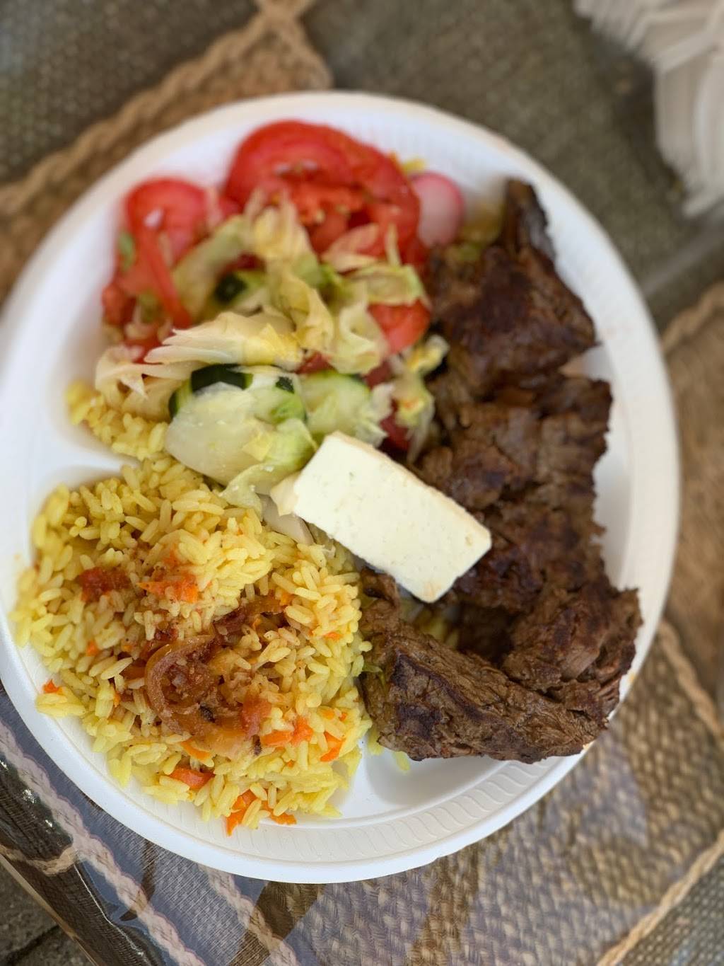 Rhina’s pupusas | restaurant | 1842 Arlington Ave, Los Angeles, CA 90019, USA | 3235347710 OR +1 323-534-7710