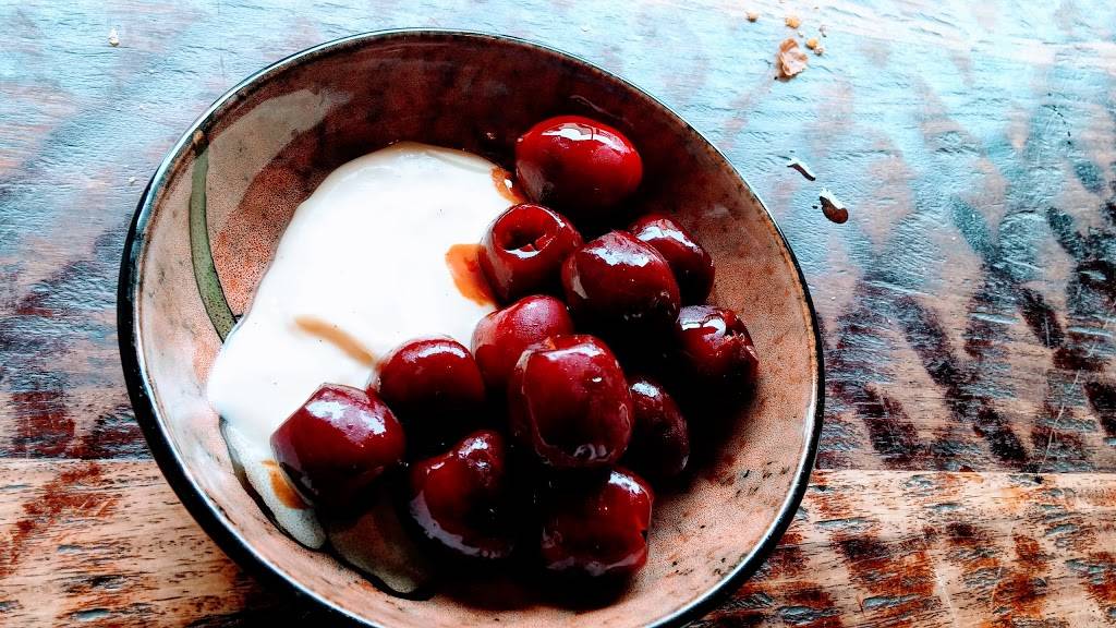 Rootstock Wine & Beer Bar | restaurant | 954 N California Ave, Chicago, IL 60622, USA | 7732921616 OR +1 773-292-1616