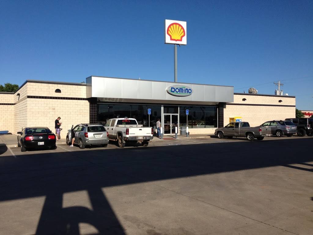 Domino C-Store | restaurant | 2601 S Country Club Rd, El Reno, OK 73036, USA | 4052629690 OR +1 405-262-9690