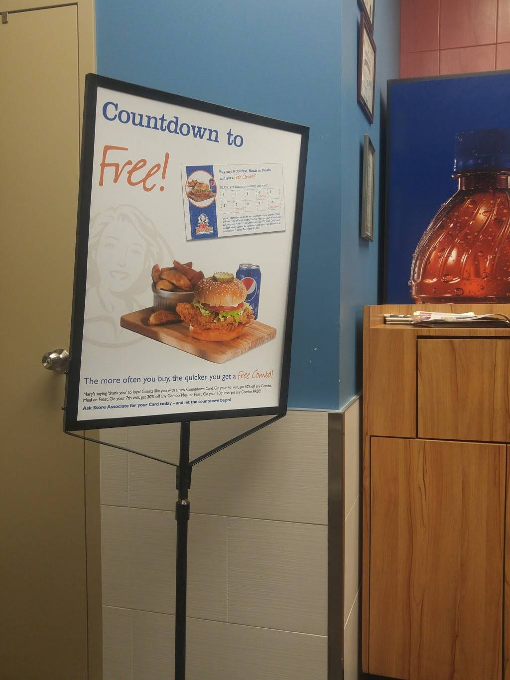 Mary Browns Chicken & Taters | restaurant | 15 Taunton Rd E, Oshawa, ON L1G 3T6, Canada | 9055766279 OR +1 905-576-6279