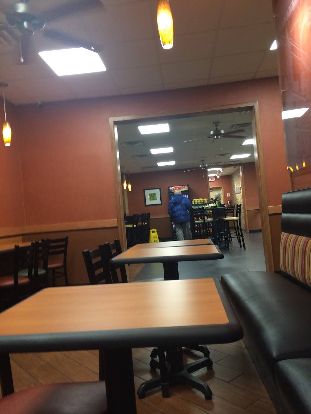 Subway | restaurant | 801 S Riverside Dr, Iowa City, IA 52246, USA | 3193513169 OR +1 319-351-3169