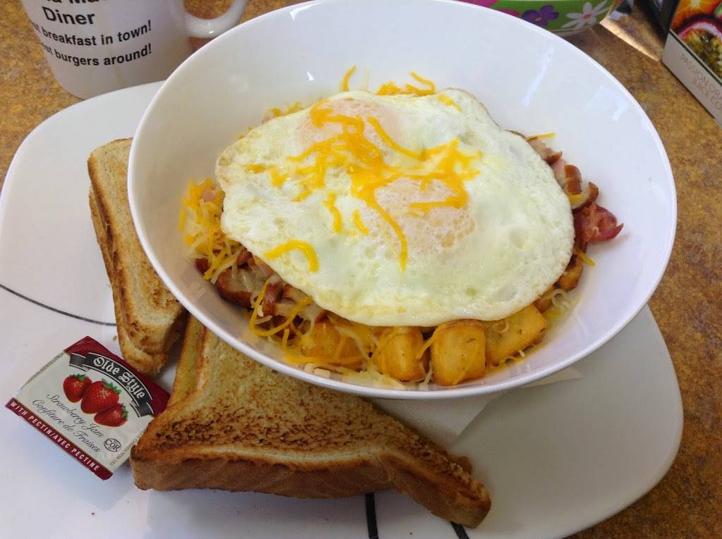 Donna Maes Diner | restaurant | 215 Eugenie St W, Windsor, ON N8X 2X7, Canada | 5199692233 OR +1 519-969-2233