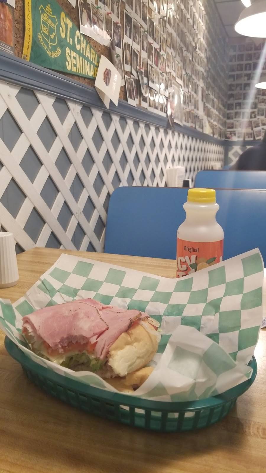 Talaricos Sandwich Shop | restaurant | 425 E Philadelphia Ave, Boyertown, PA 19512, USA | 6103672209 OR +1 610-367-2209