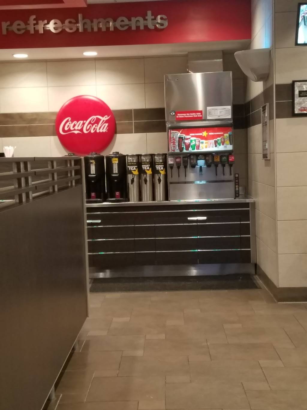 Hardees | restaurant | 2837 US Highway 301 South, Wilson, NC 27893, USA | 2522342954 OR +1 252-234-2954