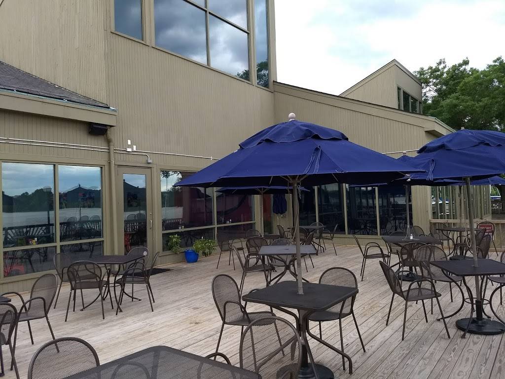 Triple Craft | restaurant | 1 Marina Dr, Alexandria, VA 22314, USA | 7035480001 OR +1 703-548-0001