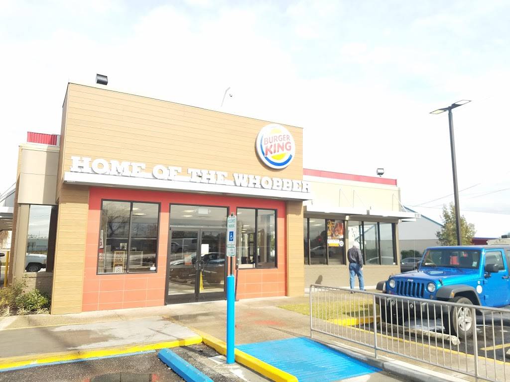 Burger King | restaurant | 8101 E Airline Hwy, Metairie, LA 70003, USA | 5046819363 OR +1 504-681-9363