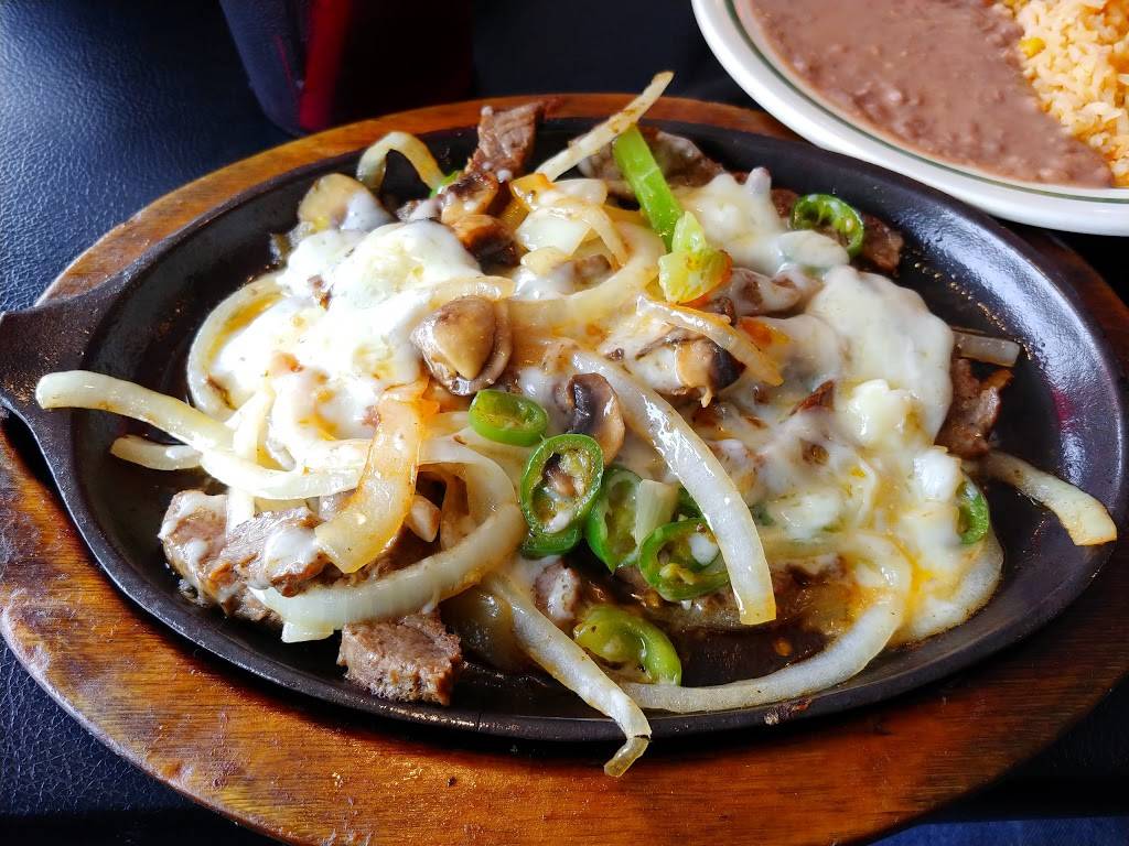 Los Agaves Mexican Restaurant | restaurant | 104 Kessler Ave, Schulenburg, TX 78956, USA | 9795055031 OR +1 979-505-5031