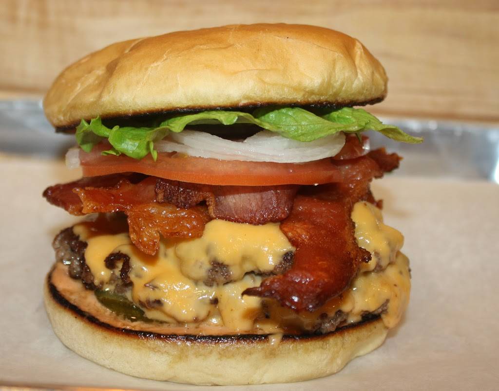 Pat and Gracies | restaurant | 138 Graceland Blvd, Columbus, OH 43214, USA | 6149875147 OR +1 614-987-5147