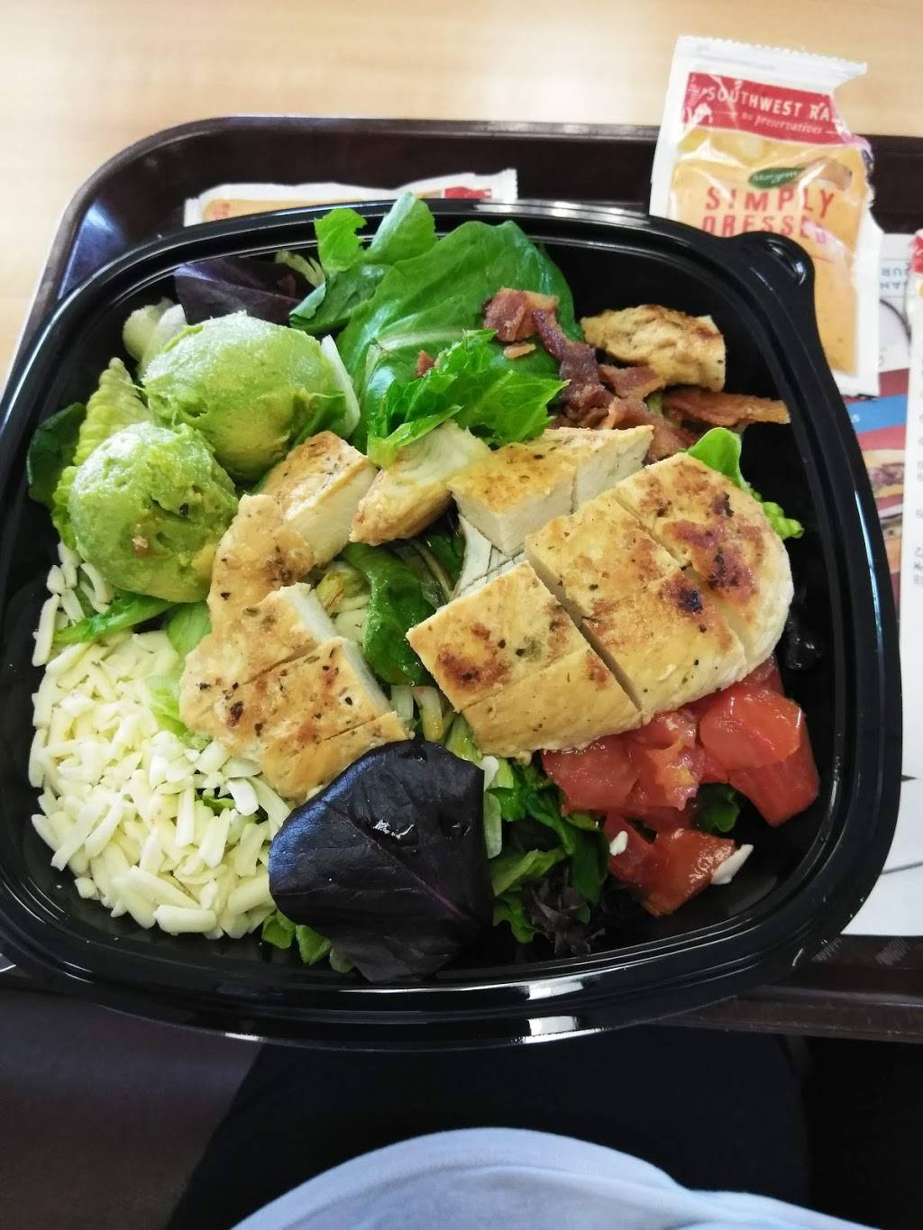 Wendys | restaurant | 816 E 16th St, Holland, MI 49423, USA | 6163943048 OR +1 616-394-3048