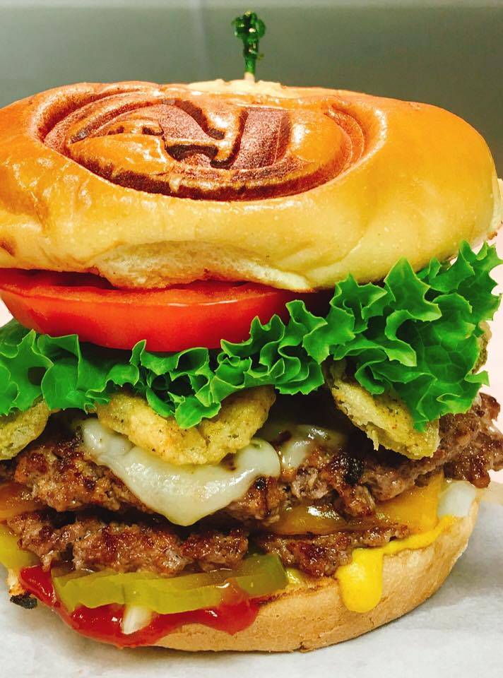 Angus Jack | restaurant | 1001 SW Regional Airport Blvd, Bentonville, AR 72712, USA | 4792509230 OR +1 479-250-9230