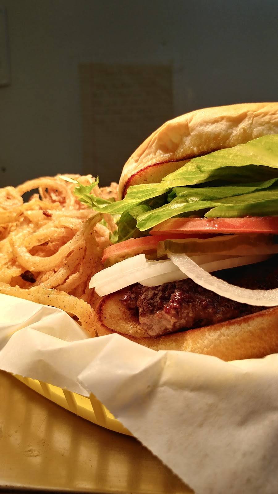 Redneck Catfish & BBQ | restaurant | 207 Roy Hill Blvd, Goodman, MO 64843, USA | 4173647787 OR +1 417-364-7787