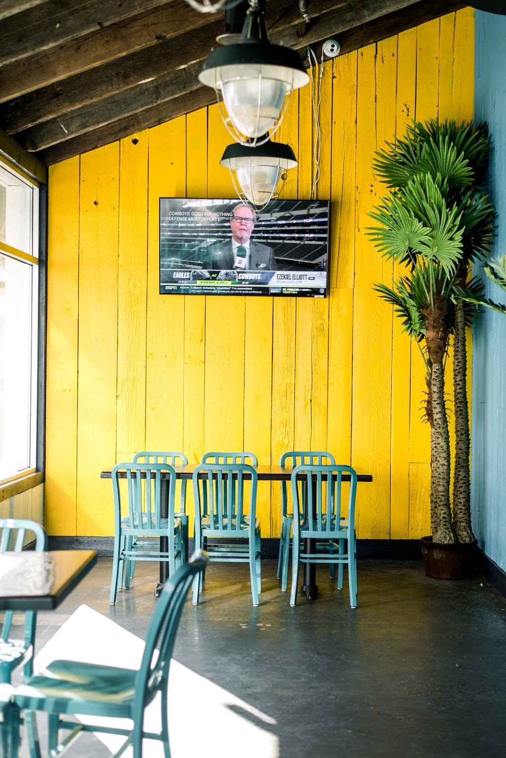 Docs Baja Surf Shack | restaurant | 196 Crown St, New Haven, CT 06510, USA | 2036916346 OR +1 203-691-6346