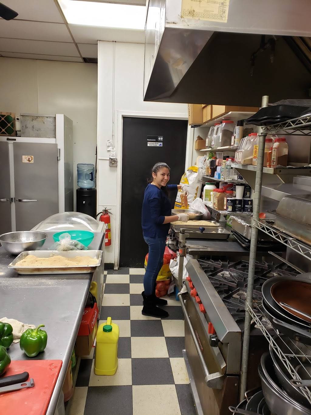 Sierra Delicatessen | meal delivery | 345 Main Ave, Norwalk, CT 06851, USA | 2038571165 OR +1 203-857-1165