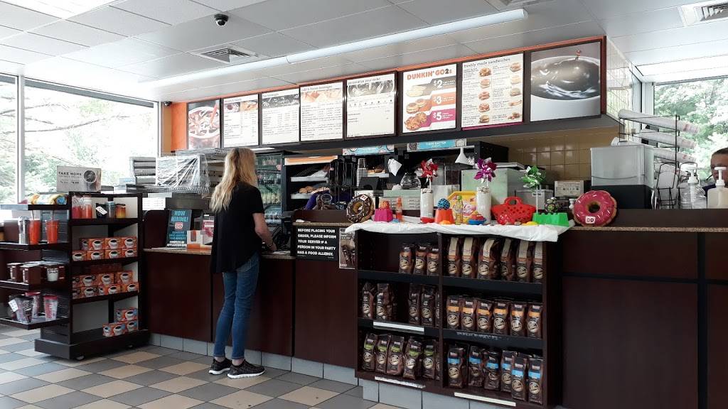 Dunkin | bakery | 1705 White Mountain Hwy, Tamworth, NH 03886, USA | 6033237125 OR +1 603-323-7125