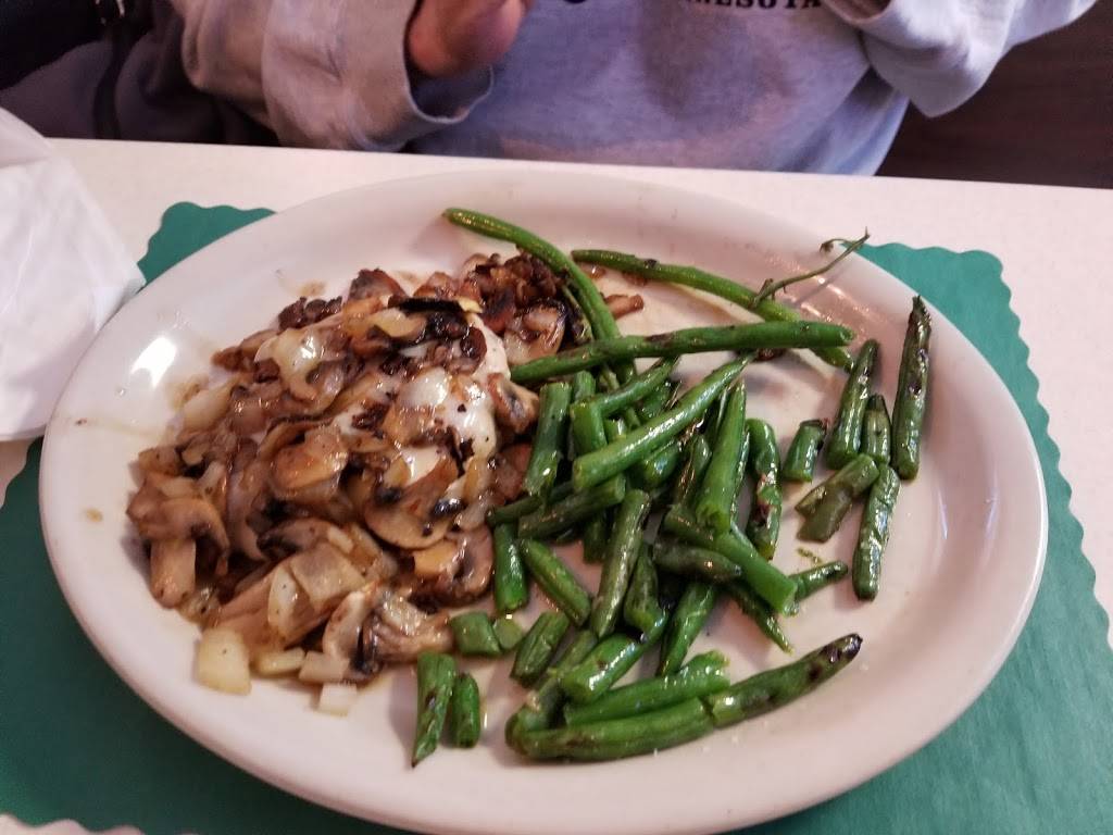 Full Moon Bar & Restaurant | restaurant | 2425 Stark Rd, Harris, MN 55032, USA | 6516745929 OR +1 651-674-5929