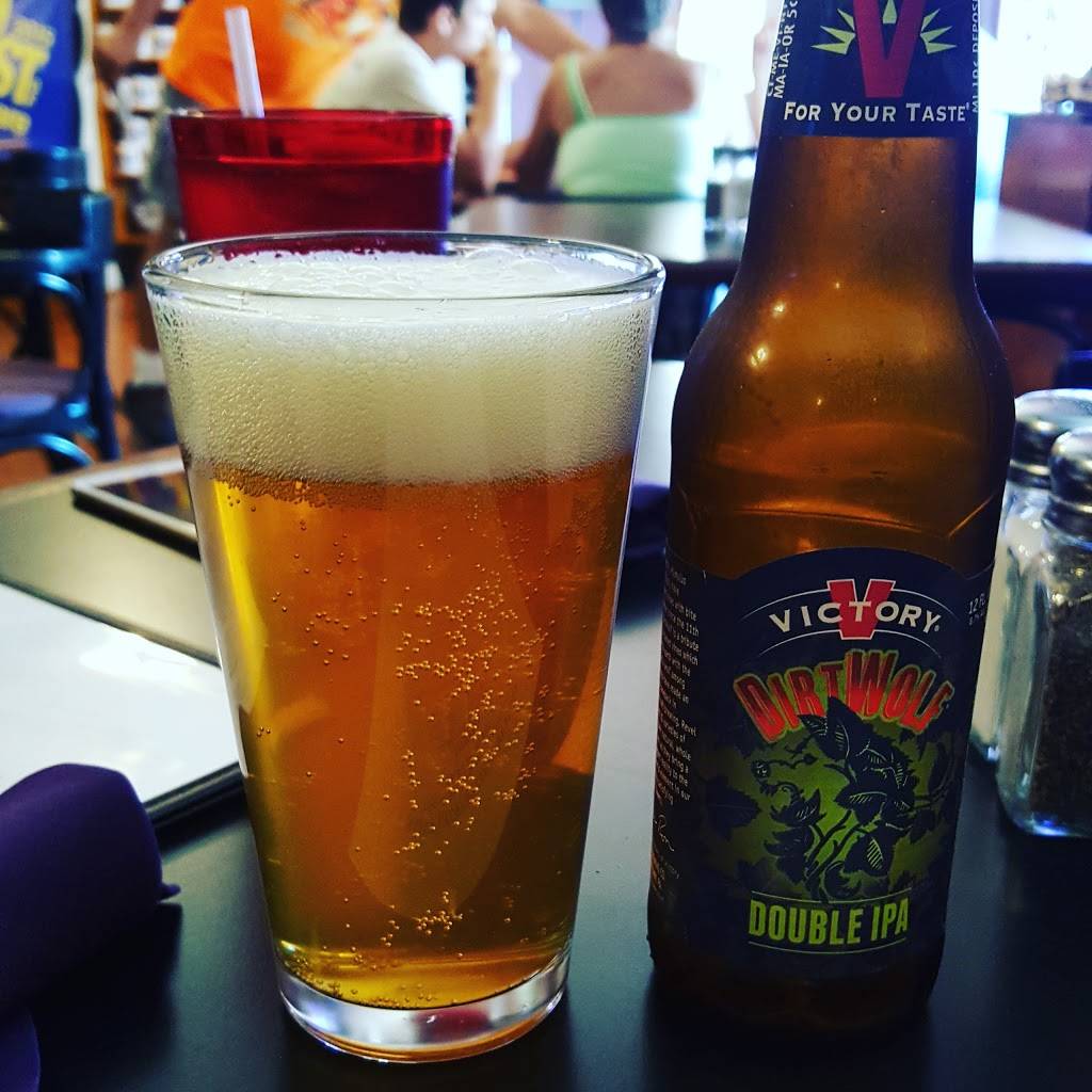 St Georges Country Store | restaurant | 1 Delaware St, St Georges, DE 19733, USA | 3028368202 OR +1 302-836-8202