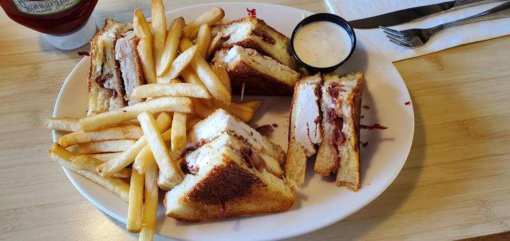 Sharis Cafe and Pies | bakery | 2650 S Santiam Hwy, Lebanon, OR 97355, USA | 5414511207 OR +1 541-451-1207