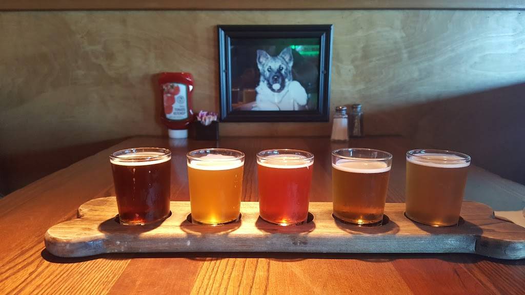 Uncle Bear’s Grill & Tap | restaurant | 4921 E Ray Rd #103, Phoenix, AZ 85044, USA | 4809612374 OR +1 480-961-2374