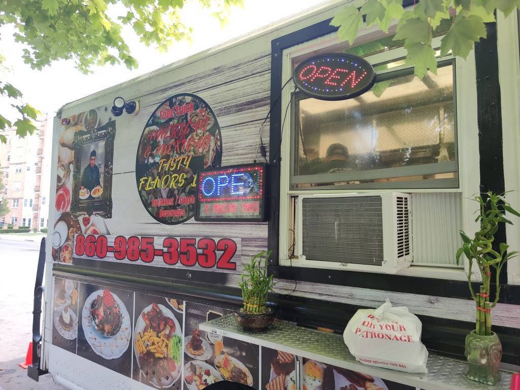 American & Mexican Tasty Flavors Food Truck | restaurant | 716 Maple Ave, Hartford, CT 06114, USA | 8609823532 OR +1 860-982-3532