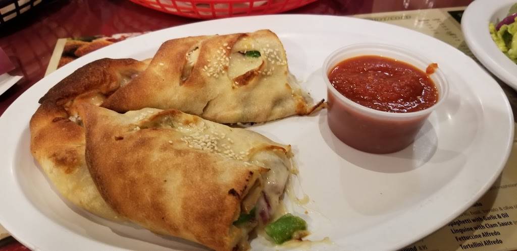 Roma | restaurant | 1 Main St, Oxford, NY 13830, USA | 6078436555 OR +1 607-843-6555