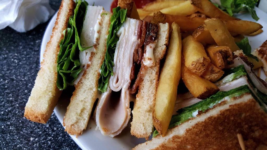 Chubbys Diner | restaurant | 2032 Santa Rosa Ave, Santa Rosa, CA 95407, USA | 7075782003 OR +1 707-578-2003