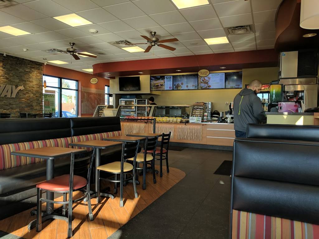 Subway Restaurants | restaurant | 1315 7th Ave, Two Harbors, MN 55616, USA | 2188346447 OR +1 218-834-6447