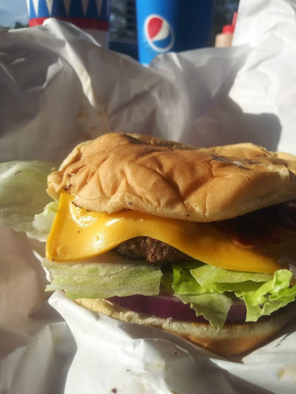 Bartels Giant Burger | restaurant | 18509 Lake Blvd E, Redding, CA 96003, USA | 5302437313 OR +1 530-243-7313