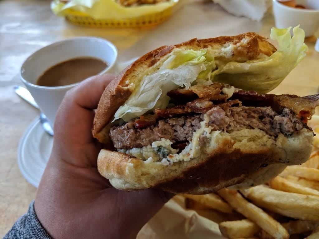 Cedar Glen Malt Shop | restaurant | 29125 Hook Creek Rd, Cedar Glen, CA 92321, USA | 9094851926 OR +1 909-485-1926