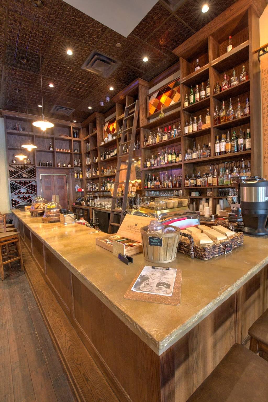 The Refuge Bar & Bistro | restaurant | 24 Waterway Ave #110, The Woodlands, TX 77380, USA | 7133895674 OR +1 713-389-5674