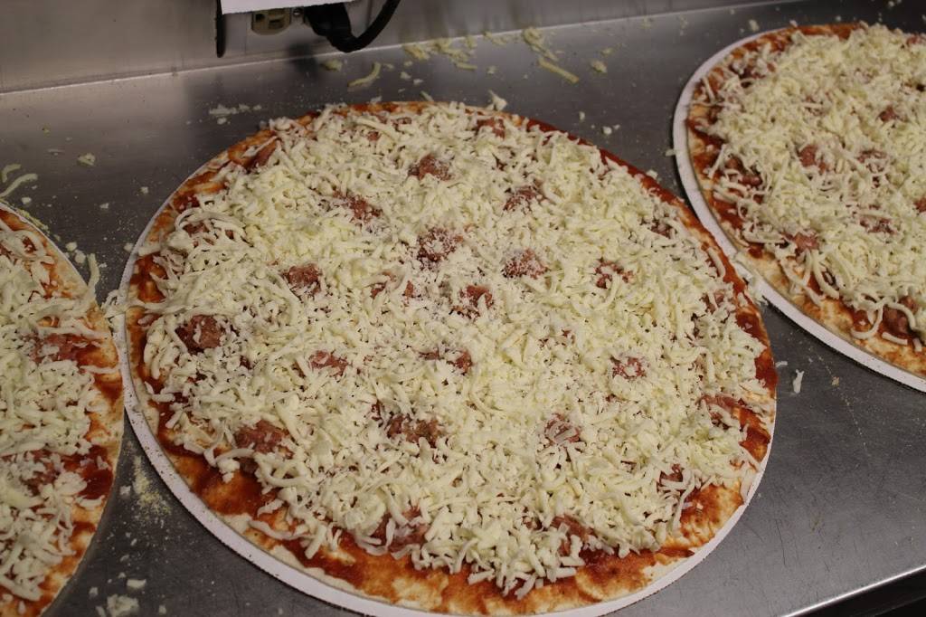 Guttormsen Recreation Center | restaurant | 5411 Green Bay Rd, Kenosha, WI 53144, USA | 2626588191 OR +1 262-658-8191