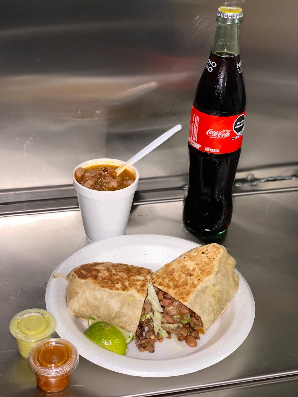 Mini Tacos Riveras | restaurant | 1158 S General McMullen Dr, San Antonio, TX 78237, USA | 2105845167 OR +1 210-584-5167