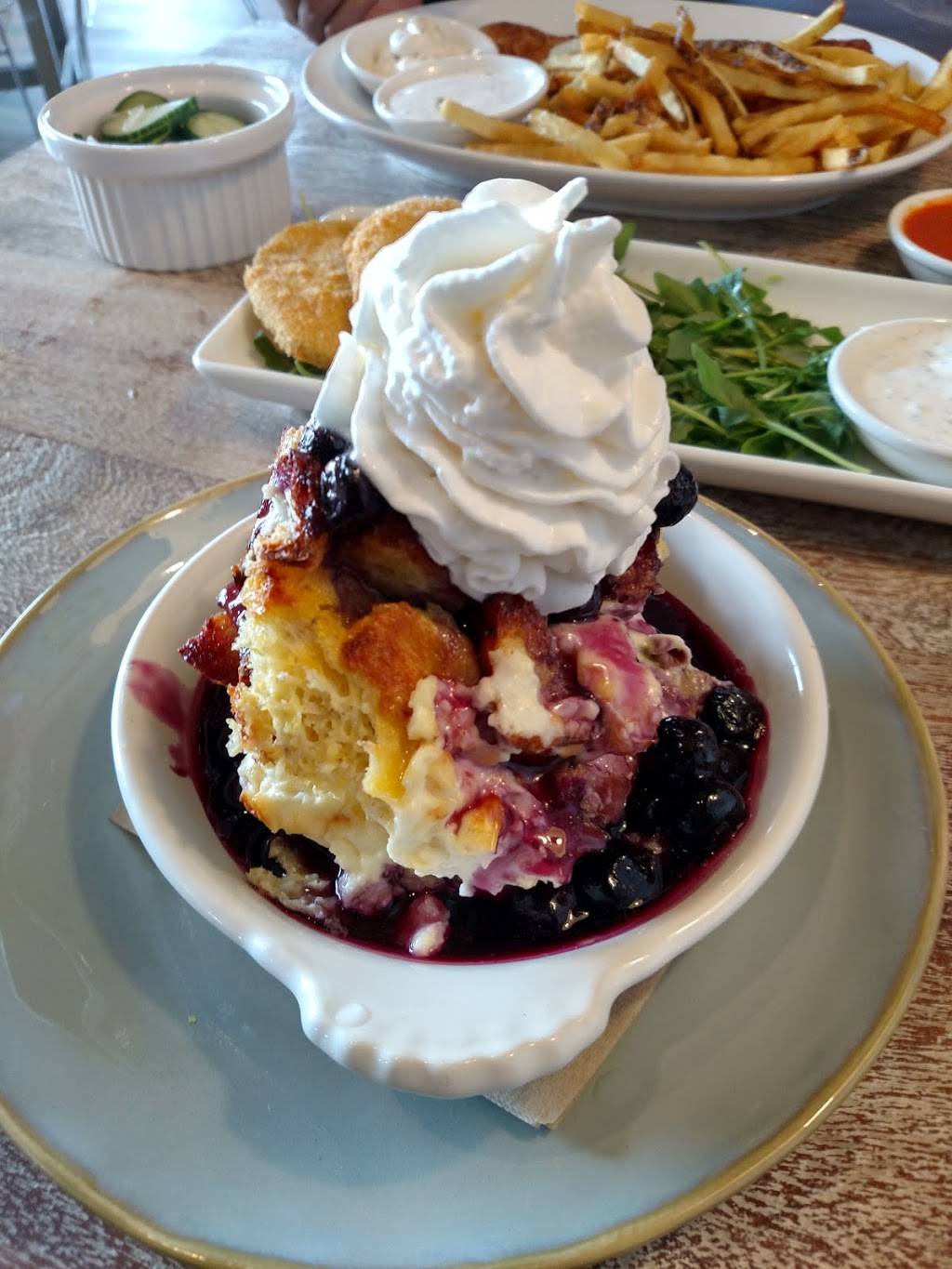 Homestead Kitchen & Cocktails | restaurant | 163 Town Center Avenue, Columbiana, OH 44408, USA | 3308927333 OR +1 330-892-7333